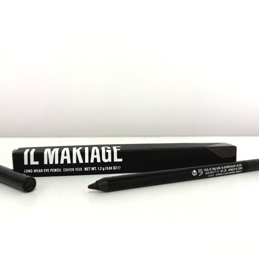 IL MAKIAGE Long-Wear Eye Pencil in Black